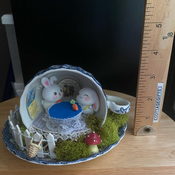 Bunnies Carrot Brunch in a Teacup Charming Dollhouse - Picture 11 of 15